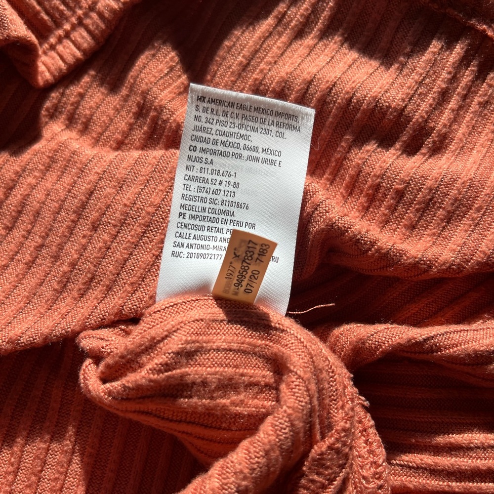 American Eagle Maroon Ribbed V‑Neck Sweater XXS Women’s Cozy Soft Fall Staple - Picture 14 of 14